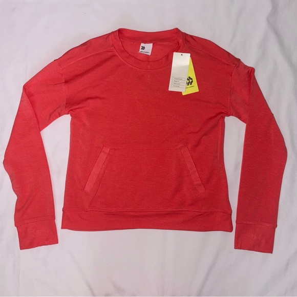 all in motion Other - All In Motion NWT Girls Size L Pink Long Sleeve Thumb Hole Athletic Shirt